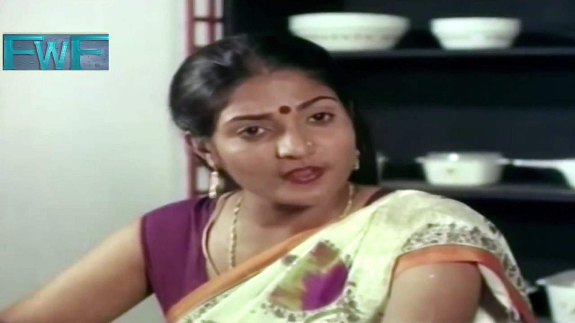 प्यासी औरत Unsatisfied HouseWife Pyasi Aurat HINDI HOT SHORT FILM/