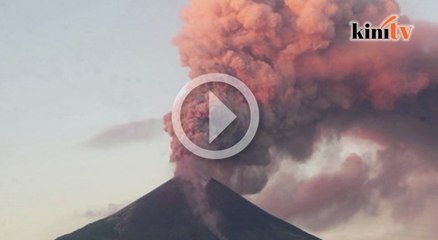 Visual Gunung Momotombo di Nicaragua meletus