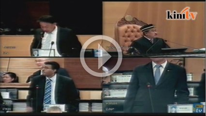 Dewan 'panas' bahas usul 'gantung' Izzah