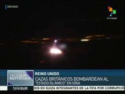 Reino Unido: bombardeos alcanzaron campo petrolífero del EI en Siria
