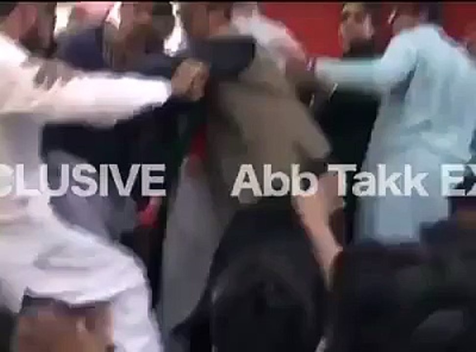Imran Khan Slapped His Own Party (PTI) Worker Exclusive Video (1)