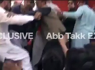 Imran Khan Slapped His Own Party (PTI) Worker Exclusive Video (1)
