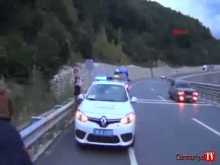 Takla atan minibüste kopan kulağı aradılar