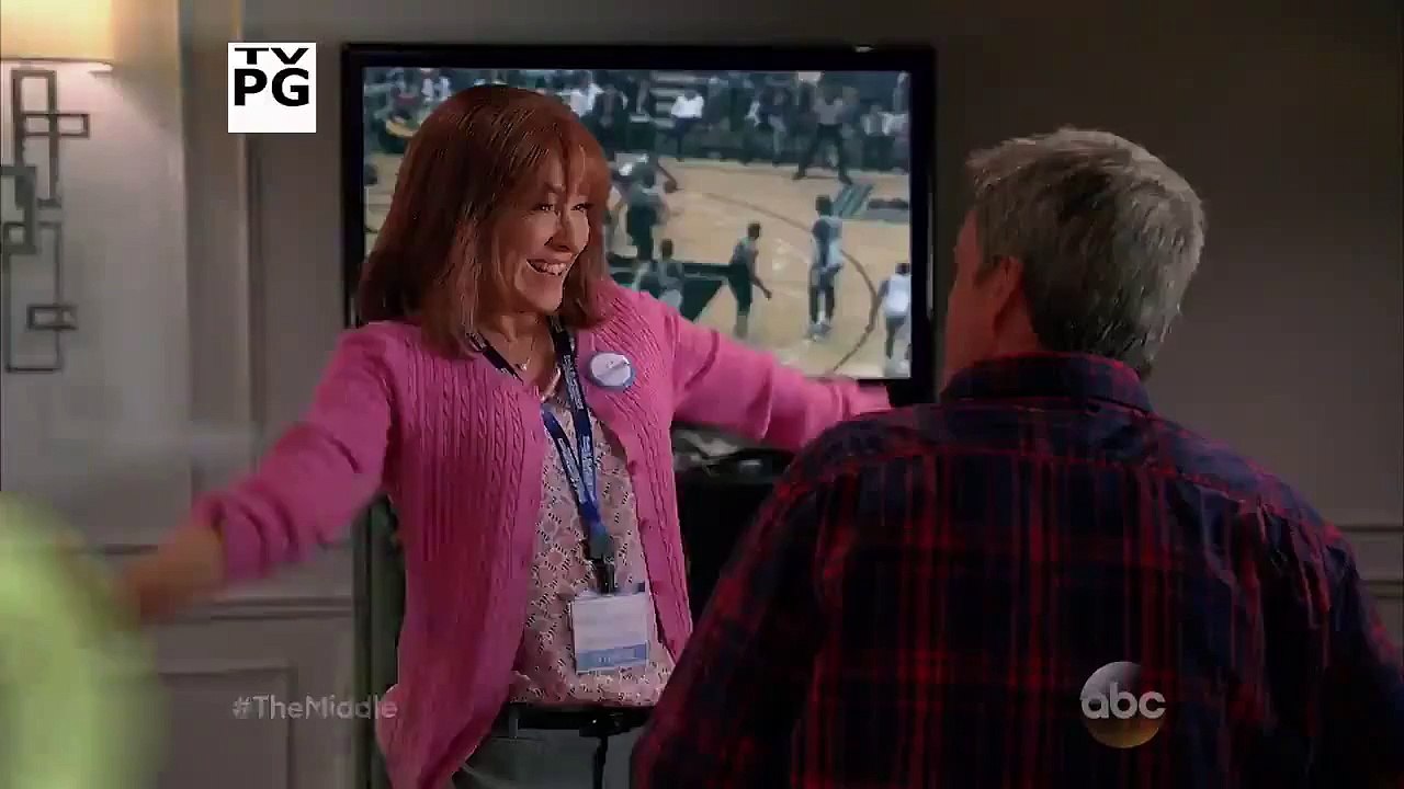 The Middle 7x09 Promo The Convention (HD)