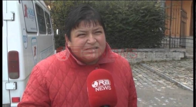 Mitropolia e Korçës ushqen të varfërit, drekë falas 4 ditë në javë - Ora News- Lajmi i fundit-