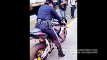 Lady Police Officer, Impounded a bike and AWESOME FAIL!_(640x360)