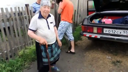 Бабуля вспомнила молодость