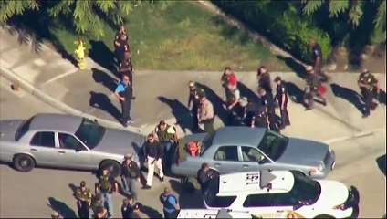 14 morts dans une tuerie aux États-Unis, deux suspects tués et identifiés