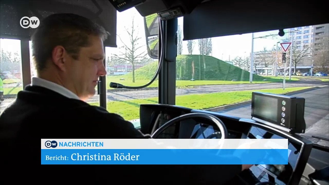 Induktion statt Kabelsalat - Neue Ladetechnik für E-Mobile | Wirtschaft