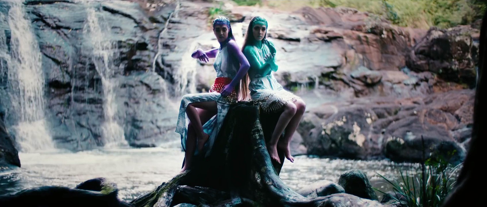 No Frills Twins - CYCLIC COWBOY (Official Video)