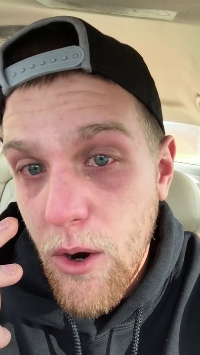 A church tipped a pizza delivery guy over $700 to help him stay clean from Drugs