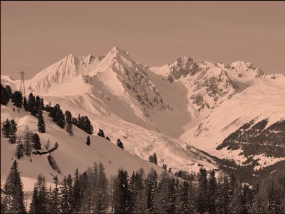 Montagne : Une épaisse couche de neige pour cet hiver ? Images paysages spectaculaires – Ski / Sport d’hiver