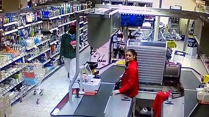 hırsızı tokat manyağı yapan bayan kasiyer
