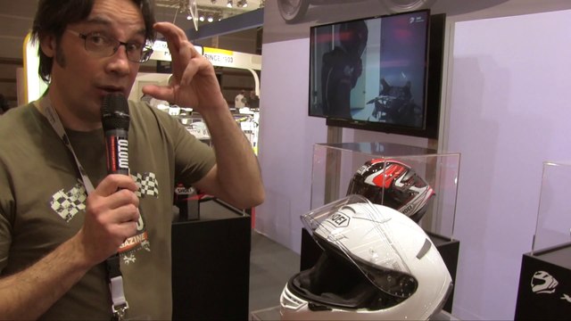 Salon moto de Paris 2015 : analyse des nouveaux casques Shoei, Arai, HJC