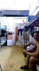 Comment un Russe ivre descend de son lit