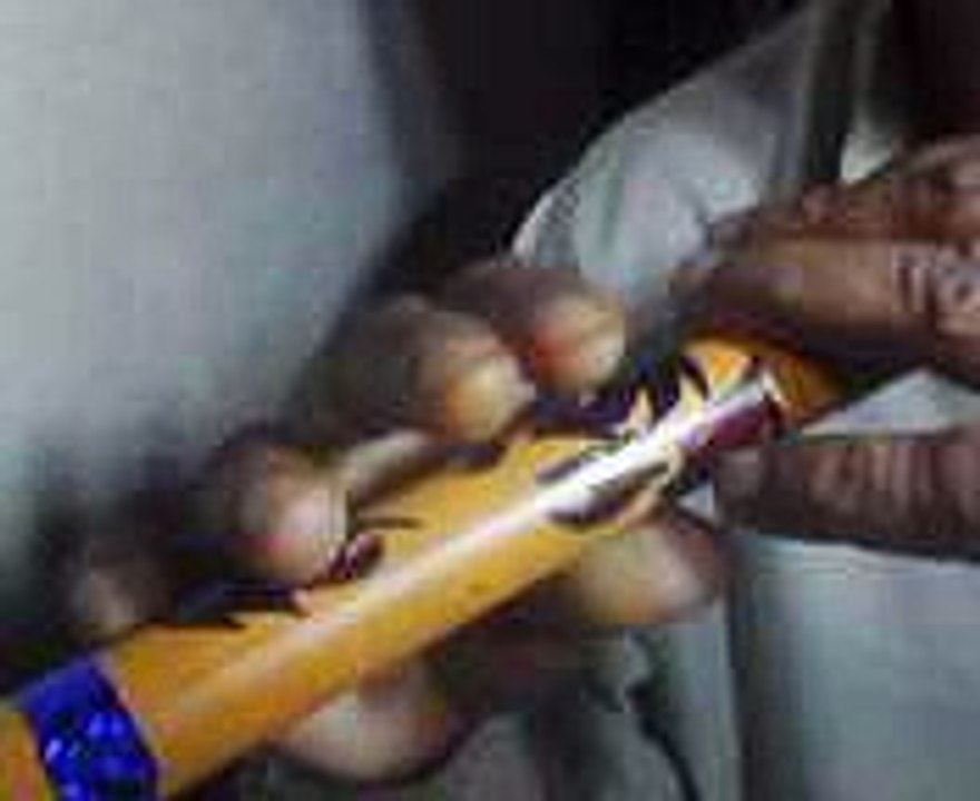 Siddique flute maker