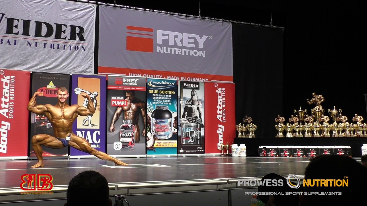 Universum 2015 - piotr wolniak athletic i + 175