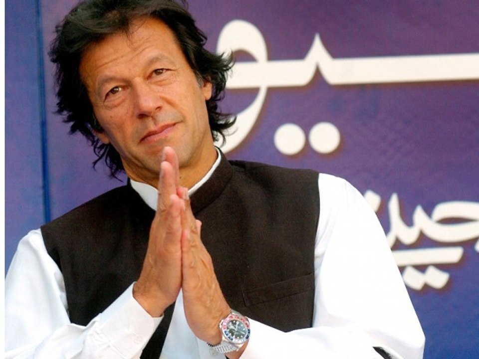 جب بھی دیکھا عمران خان کو مانگتے ہوۓ دیکھا ویڈیو دیکھیں
