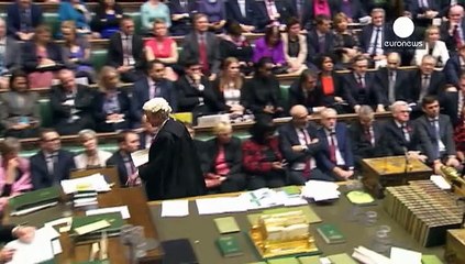 Download Video: El Parlamento británico autoriza los bombardeos contra el grupo Estado Islámico en Siria