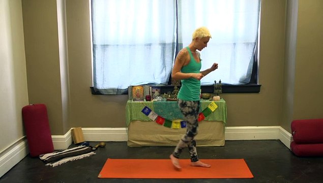 What Is a Good Exercise for Stiff Legs & Joints?