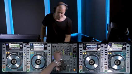 MOGUAI​ - Live @ DJsounds​ Show [03.12.2015] (Teaser) (House, Electro House, Big Room House, Progressive House)