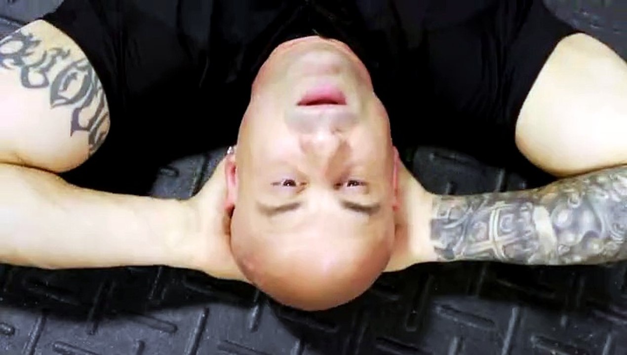 How to Neutralize Your Hip Flexors During a Crunch
