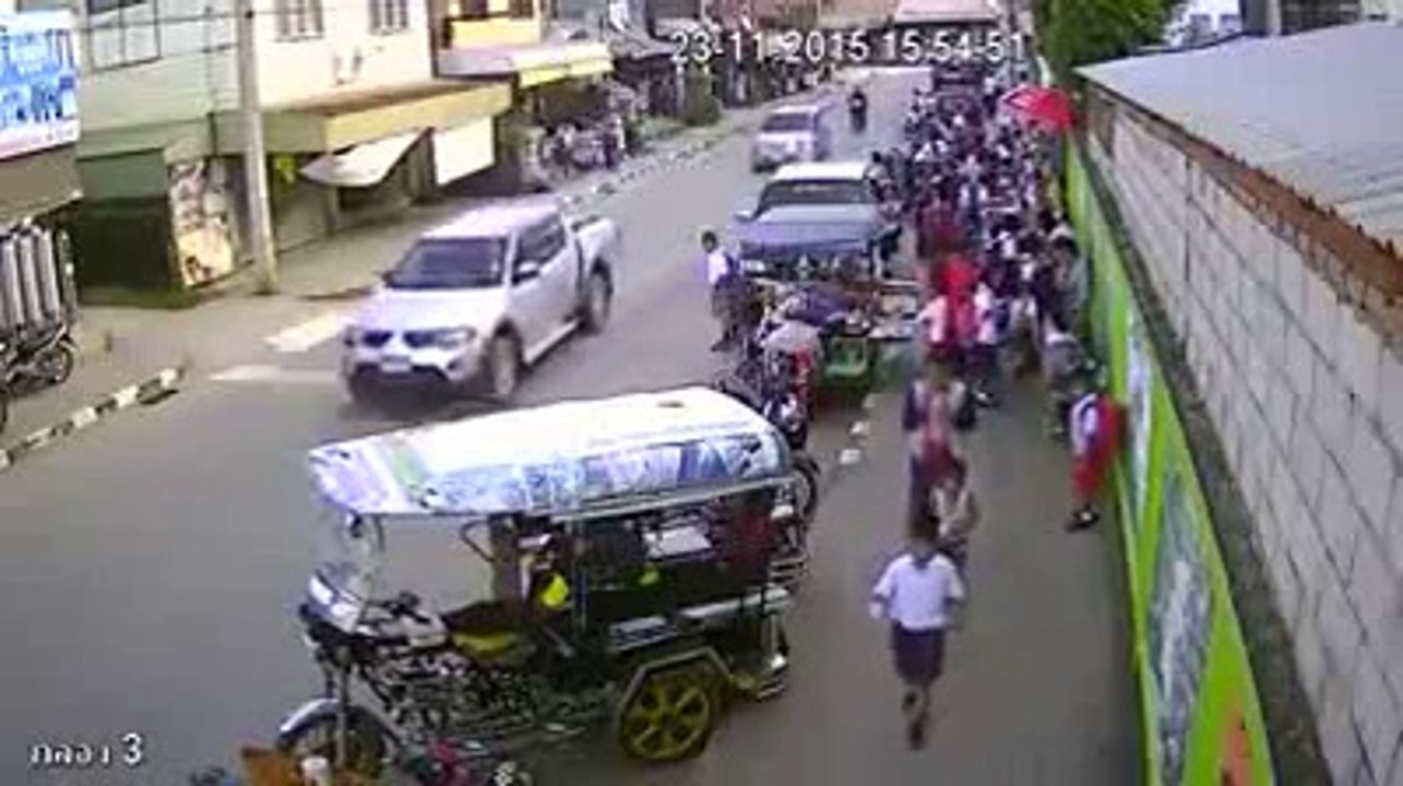 غلطی بچے کی یا ڈرایور کی