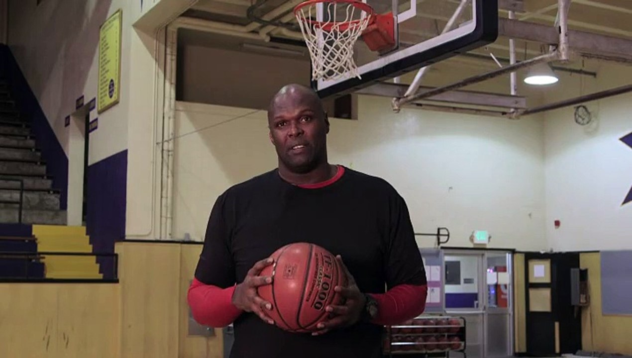 Tutorial on How to Do an Up & Under in Basketball