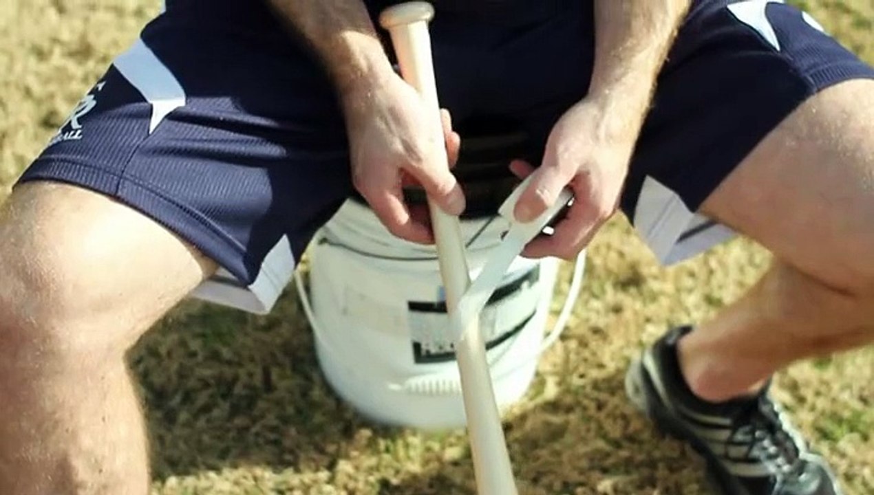 How to Grip Tape a Baseball Bat Like a Shoelace