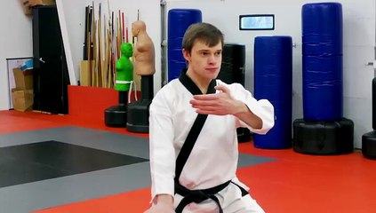 What Are the Movements When You Stretch Slowly & Do the Karate Moves?