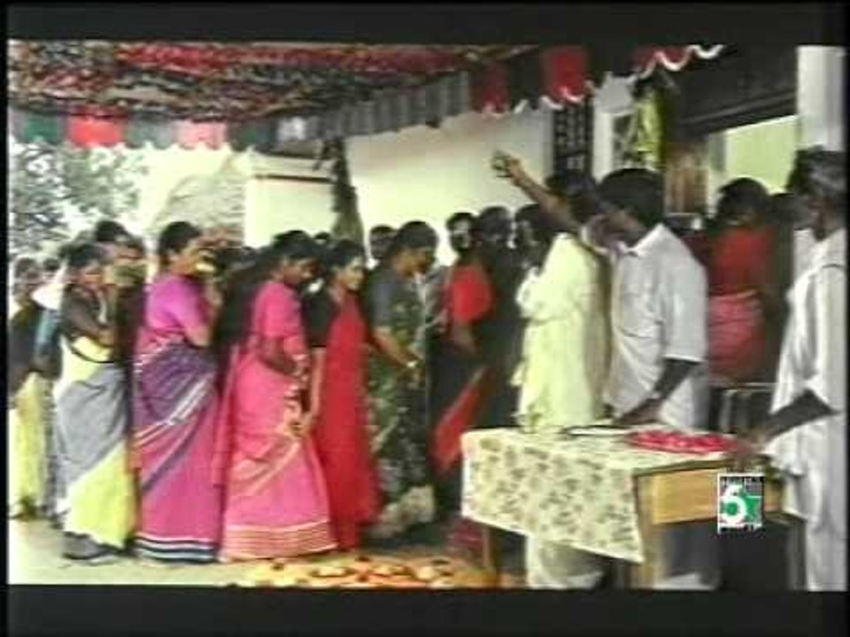 Vanthal Puguntha Vaasal Amman Kovil Vasalile Tamil Movie HD Video Song