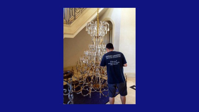 Chandelier Cleaning NYC _ Call 646-798-7700