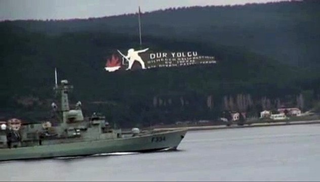 Кадры вхождения боевой эскадры НАТО в Черное море