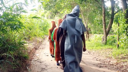 BANDE ANNONCE LES ANIMAUX ENSEMBLE EDUQUER LES HUMAINS