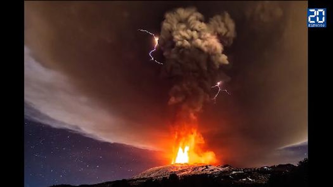 Spectaculaire «orage volcanique» lors d'une éruption de l'Etna