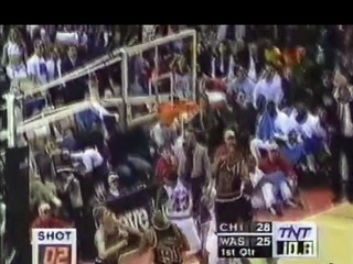 C'est ce qu'on appelle un POSTER DUNK !
