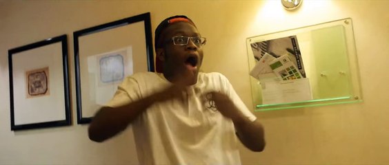 Ne jouez pas avec les ciseaux