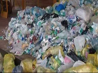 RIFIUTI SEMPRE PIU' CARI MATERA 3-12-2015