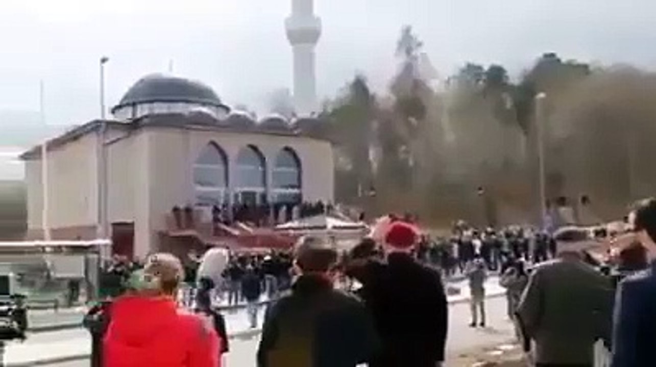 Arrêt sur image! Aux Usa, les portes de cette mosquée sont fermées parce que.......