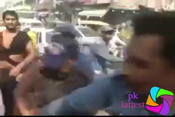 Boy Slapped Traffic Warden in Lahore