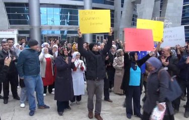 Adliyenin yemekhane işçileri eylem yaptı: Adalet sarayında adaletsizlik var