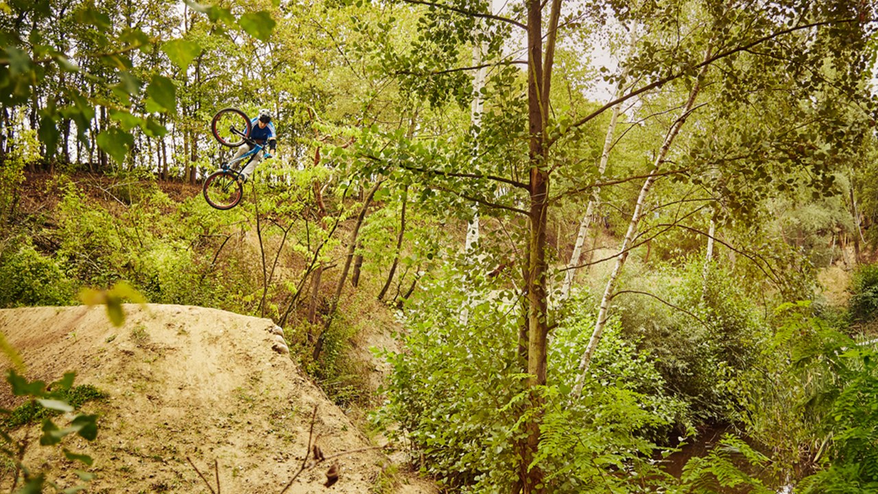 Peter Henke's MTB Dream Compound | Seasons of Shred with Andrew...
