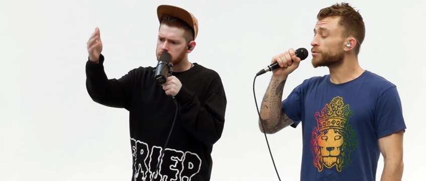 2 beatboxeurs chanteurs énorme! Entre Dubstep et Beatbox!