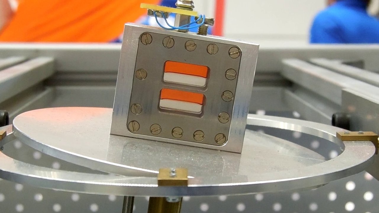 Microgravity mixing