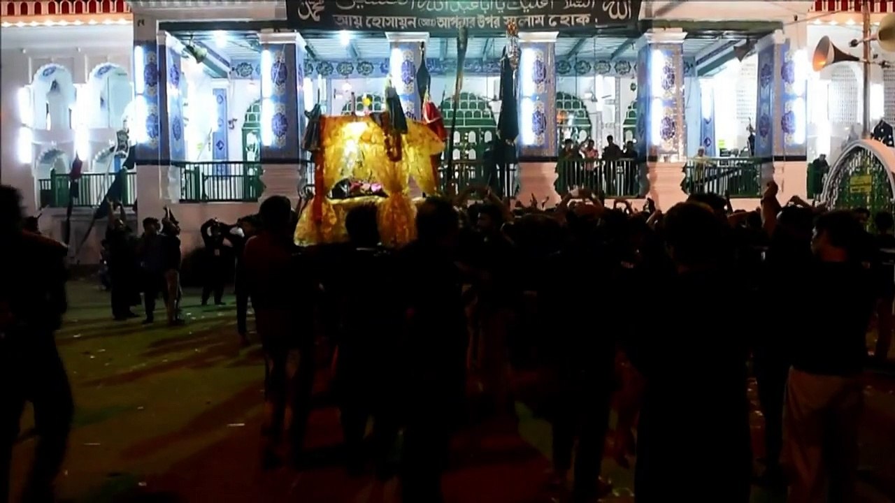 Bangladeshi bloggers under threat from rising extremist violence