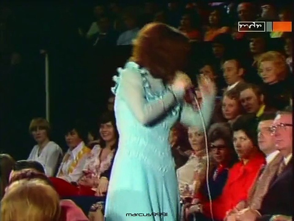 Regina Thoss - Die Liebe ist ein Haus (Ein Kessel Buntes)