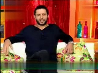 Shahid Afridi with Nadia Khan (Reminds Amazing Moments)