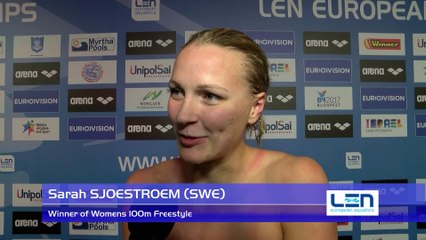 20151204 Sarah SJOESTROEM Winner of Womens 100m Freestyle