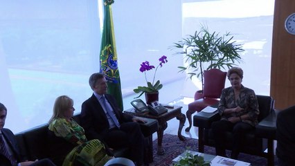 URGENTE - Dilma Rousseff recibe a presidente electo de Argentina