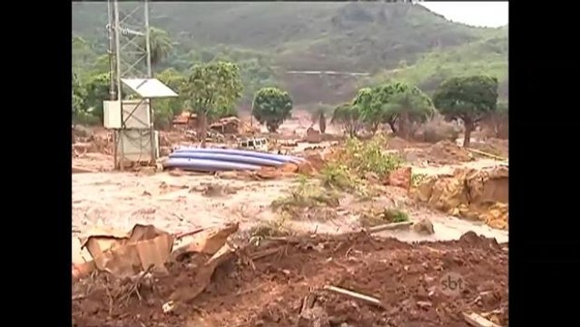 Distrito arrasado por rompimento de barragem vira alvo de saqueadores